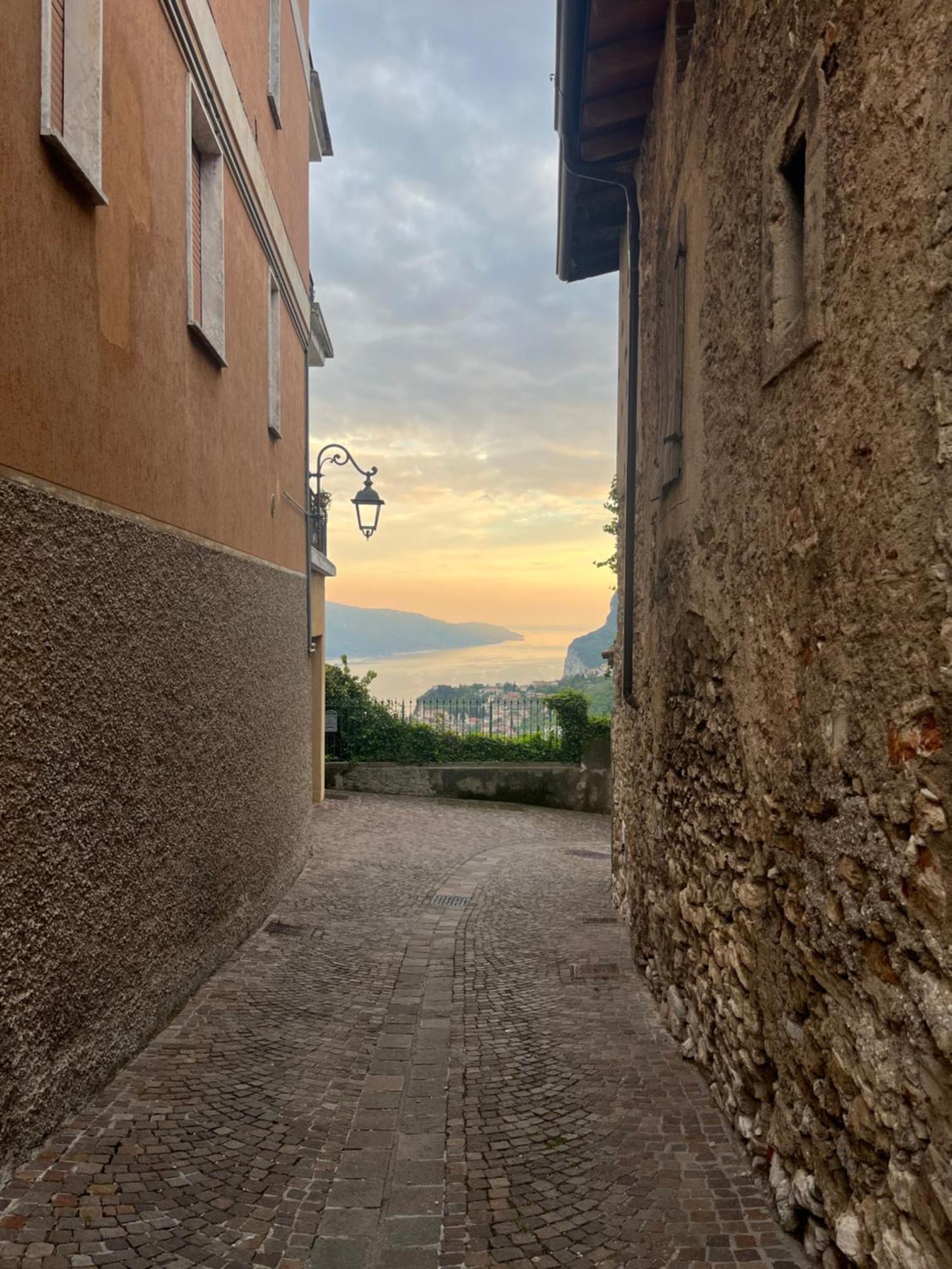 Hotel Garni Bel Sito Tremosine ภายนอก รูปภาพ
