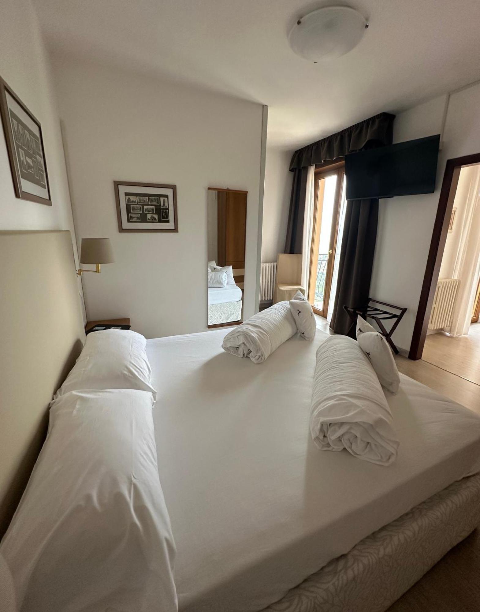 Hotel Garni Bel Sito Tremosine ภายนอก รูปภาพ