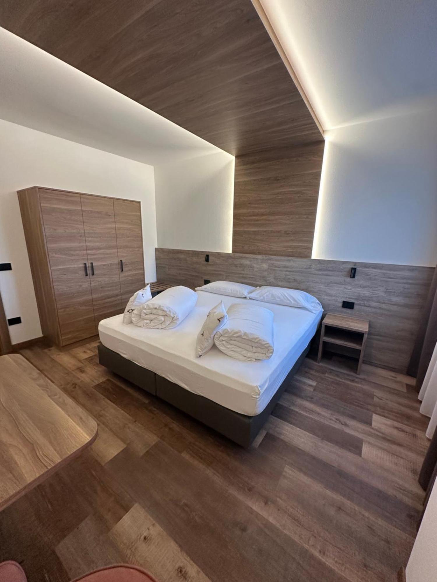 Hotel Garni Bel Sito Tremosine ภายนอก รูปภาพ