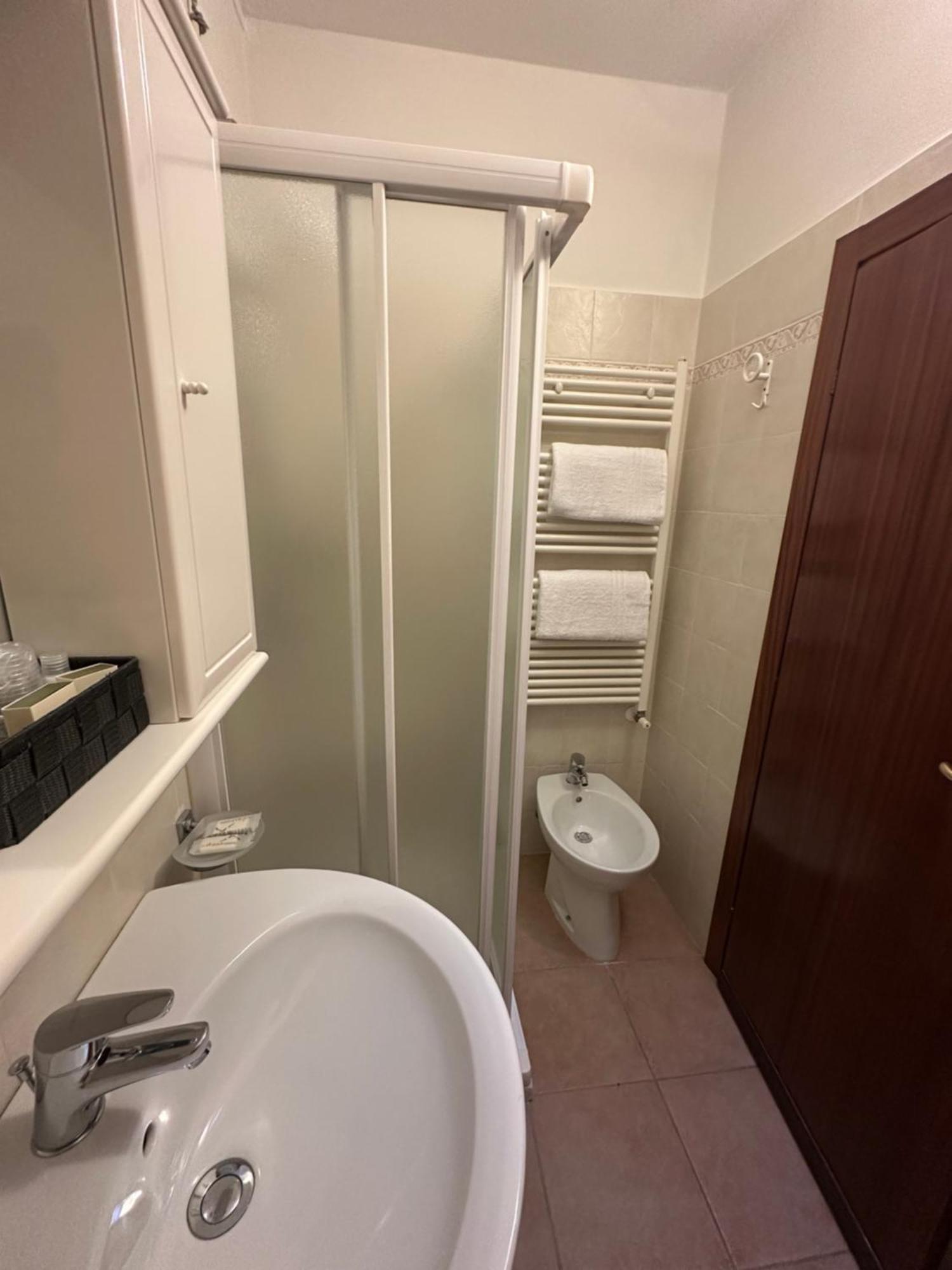 Hotel Garni Bel Sito Tremosine ภายนอก รูปภาพ