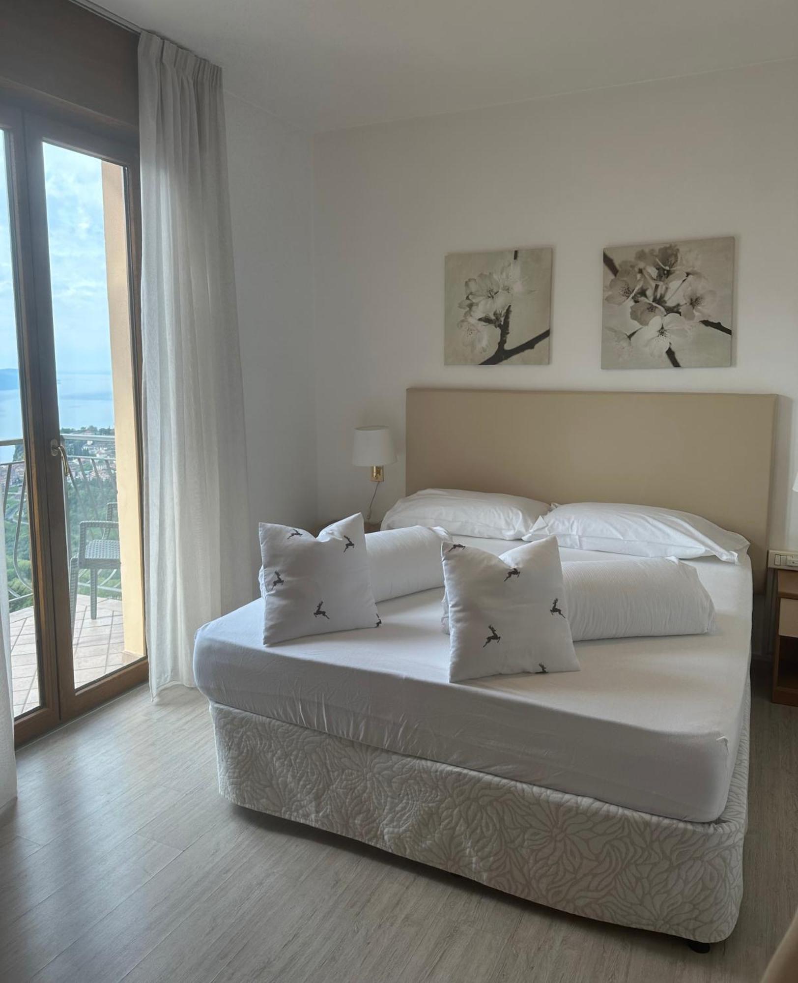 Hotel Garni Bel Sito Tremosine ภายนอก รูปภาพ