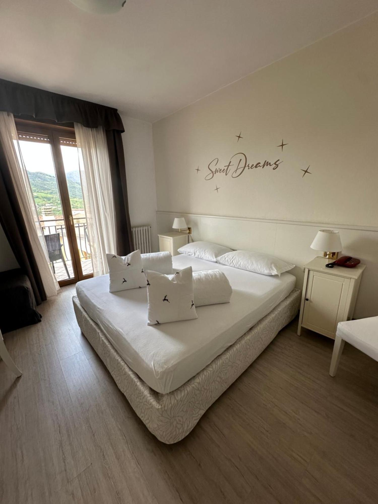 Hotel Garni Bel Sito Tremosine ภายนอก รูปภาพ